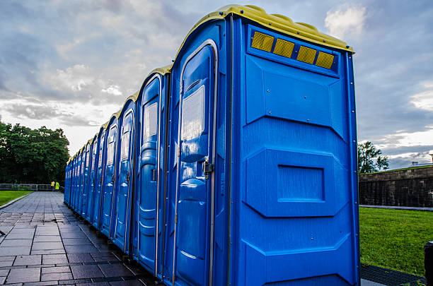 Best Portable bathroom rental  in Midtown, TN